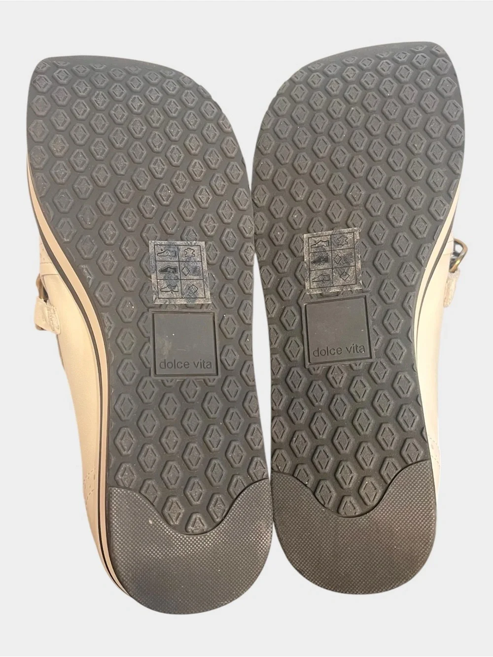 NWOT DOLCE VITA Jhenee Platform Loafers Cream Gold Chain Size 8.5